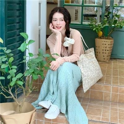 活女丧尸夜 封面